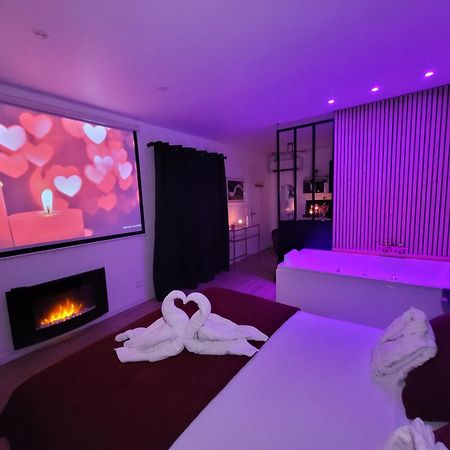 Nuit D'Evasion Love Room Avec Baignoire Balneotherapie Toulon Exterior photo